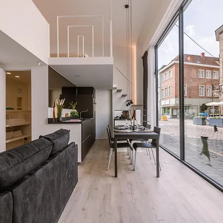 Apartment Renovated In The Heart Of *